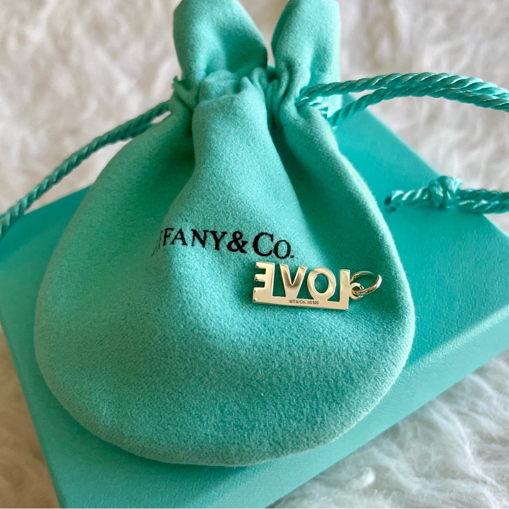 Tiffany and Co. Love Charm - Picture 4 of 7
